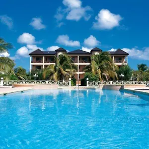 Paradise Cove *** Long Bay Village
